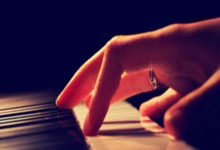 leyu乐鱼体育-斑马铁蹄踏碎欧冠迷雾！双核驱动诠释何为轻松晋级