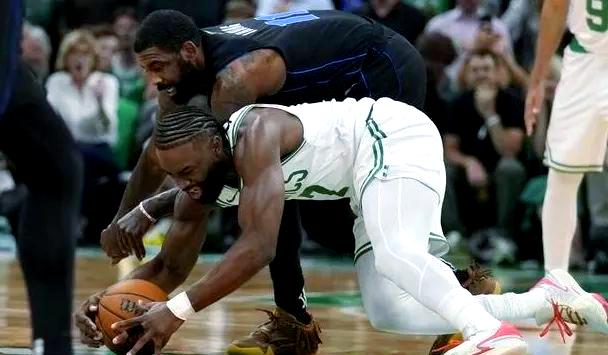 欧文领导凯尔特人紧咬东部前三，劲敌竞逐冠军