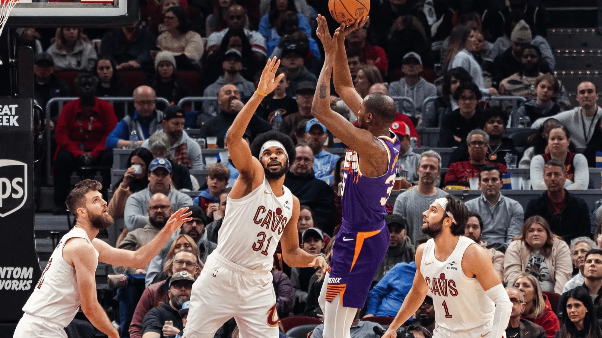 leyu乐鱼体育-关于太阳客场险胜爵士，展现强大实力的信息