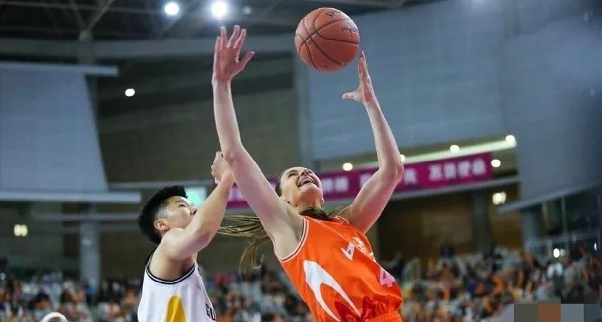 乐鱼-包含湖南男篮对抗天津队，双方拼尽全力争胜的词条