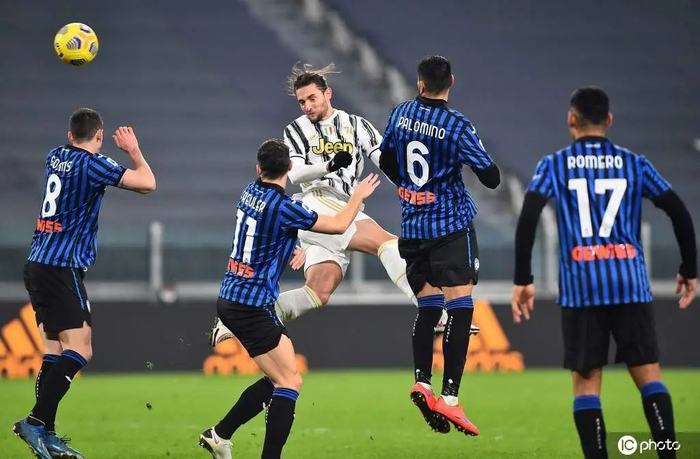 关于亚特兰大挑战桑普多利亚，争夺胜利之战的信息